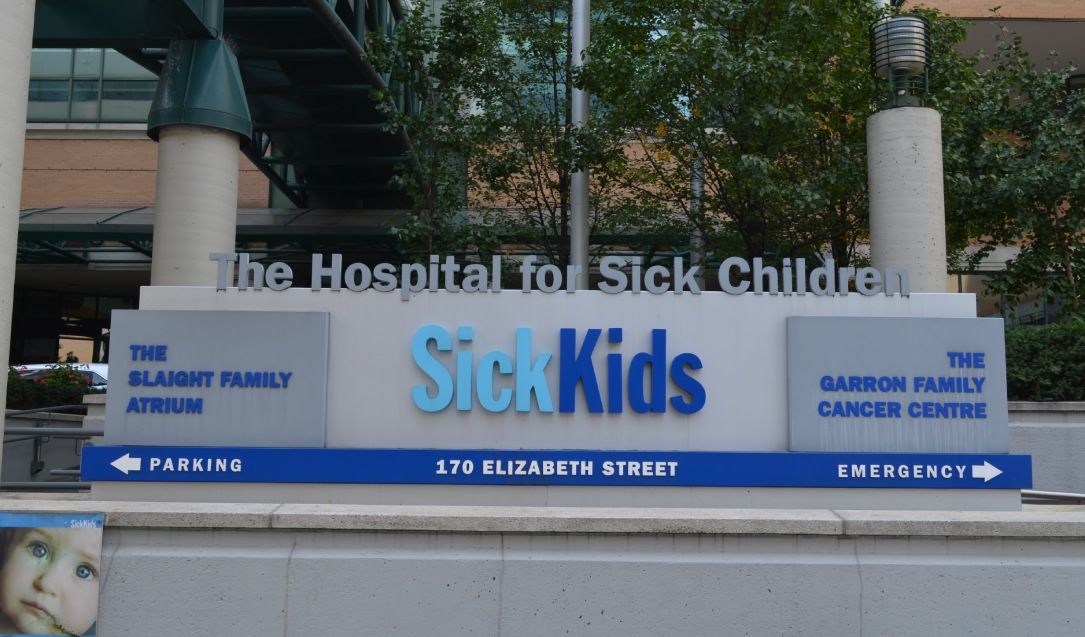 Imagen de la noticia: El Hospital para Niños Enfermos de Canadá vuelve a ser atacado por ciberdelincuentes tras robar datos de sus empleados (The Record Cybersecurity)