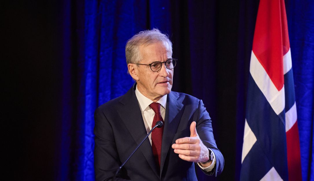 Imagen de la noticia: El primer ministro de Noruega propone prohibir el acceso de los adolescentes a las redes sociales (The Record Cybersecurity)