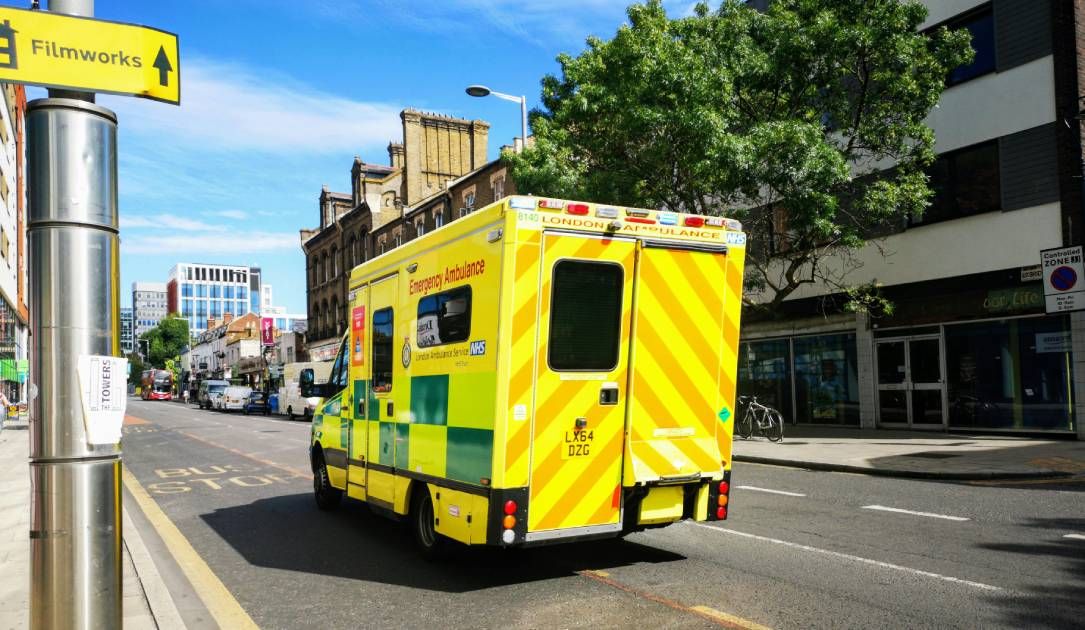 Imagen de la noticia: El ataque de ransomware continúa perturbando la atención médica en Londres casi dos años después (The Record Cybersecurity)