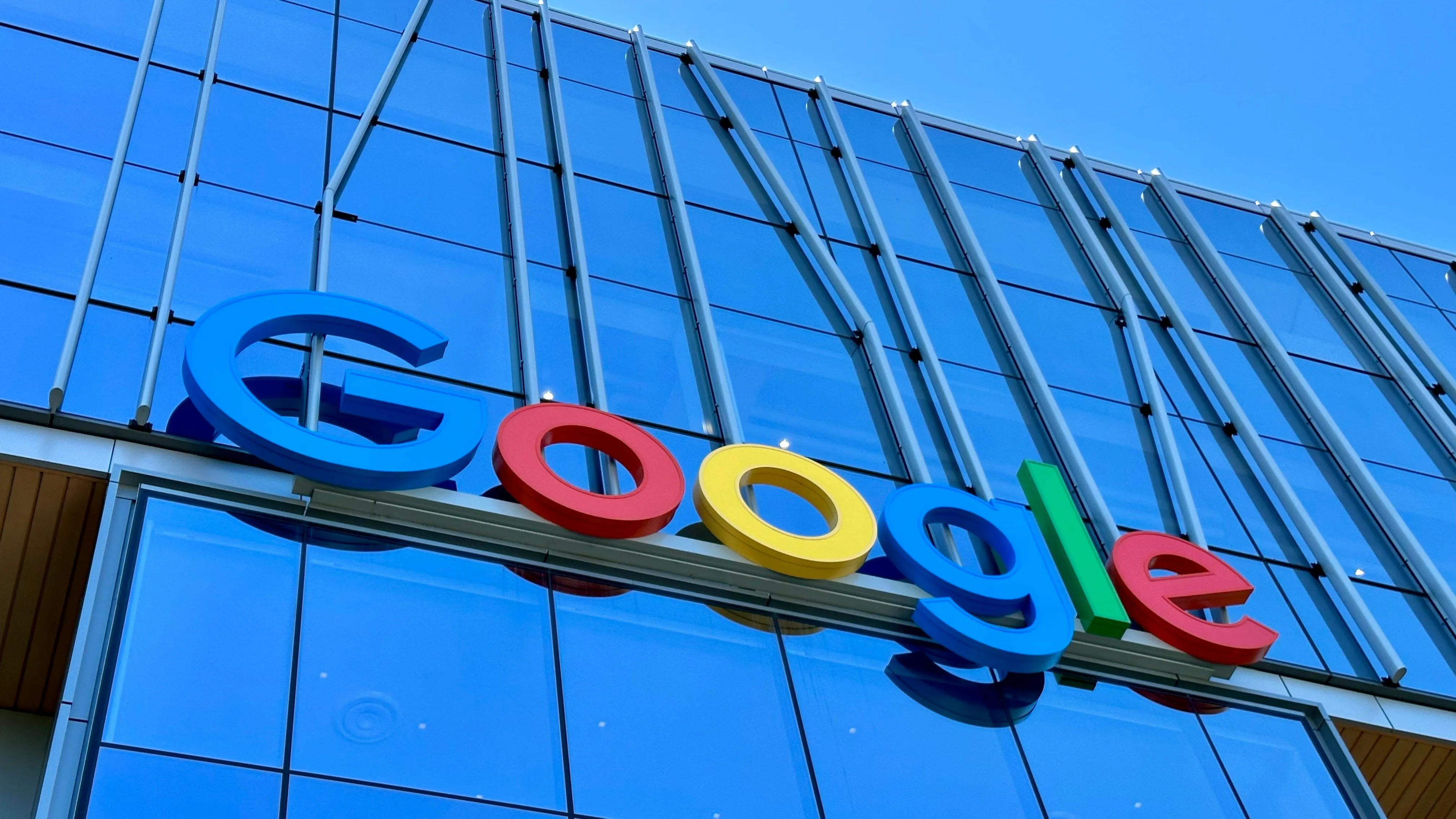 Google hit with $425 million verdict in privacy class action suit