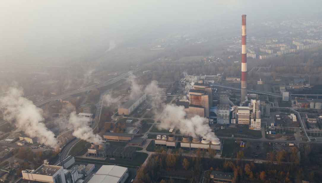 Imagen de la noticia: Polonia descubre un segundo ciberataque a una planta de calefacción que permaneció oculto durante meses (The Record Cybersecurity)
