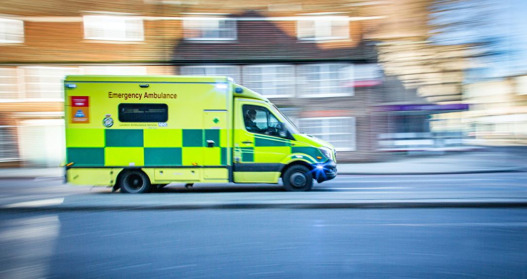 NHS-ambulance