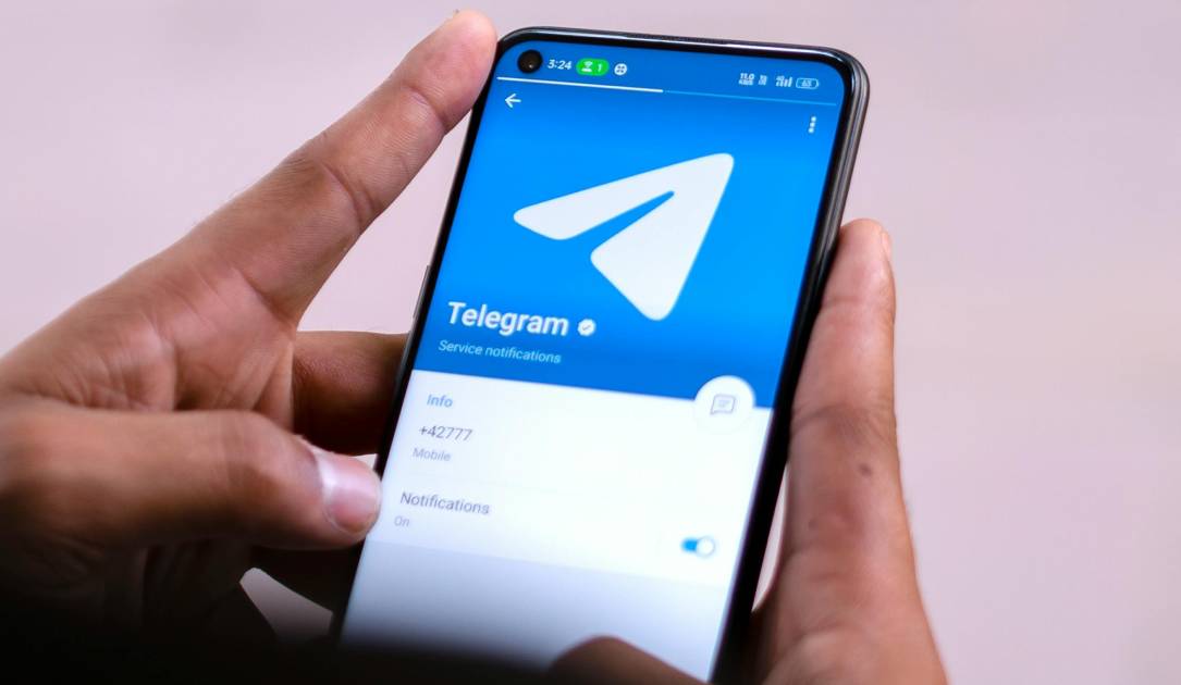 Telegram blocks, then unblocks, chatbots used by Ukraine’s intelligence services - threcord.media(tech)