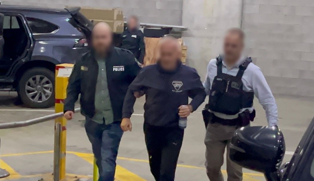 Russia-born couple arrested in Australia on espionage charges - threcord.media(cybercrime)