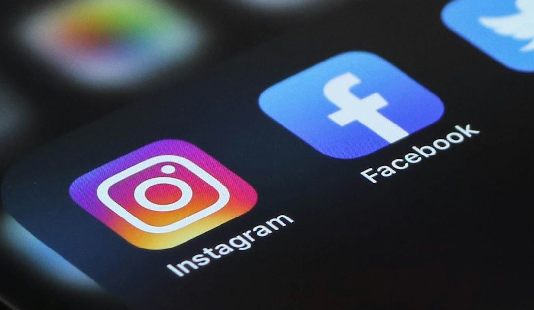 Privacy advocates see risk in new Meta policy that uses AI chats to serve targeted ads - threcord.media(tech)