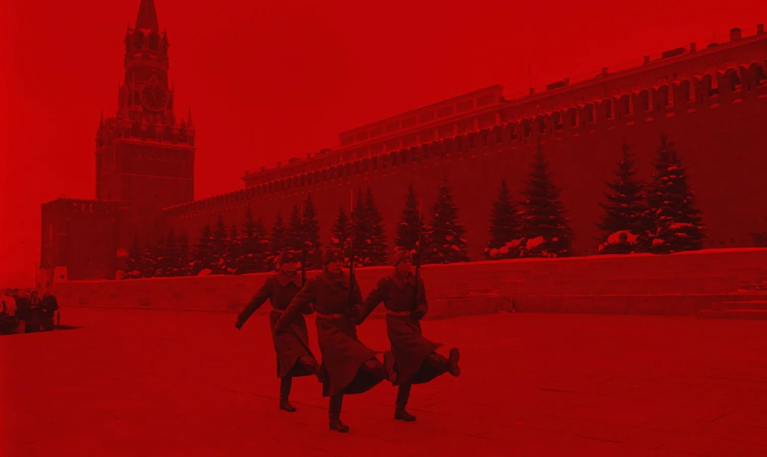 Soldiers in front of the Kremlin