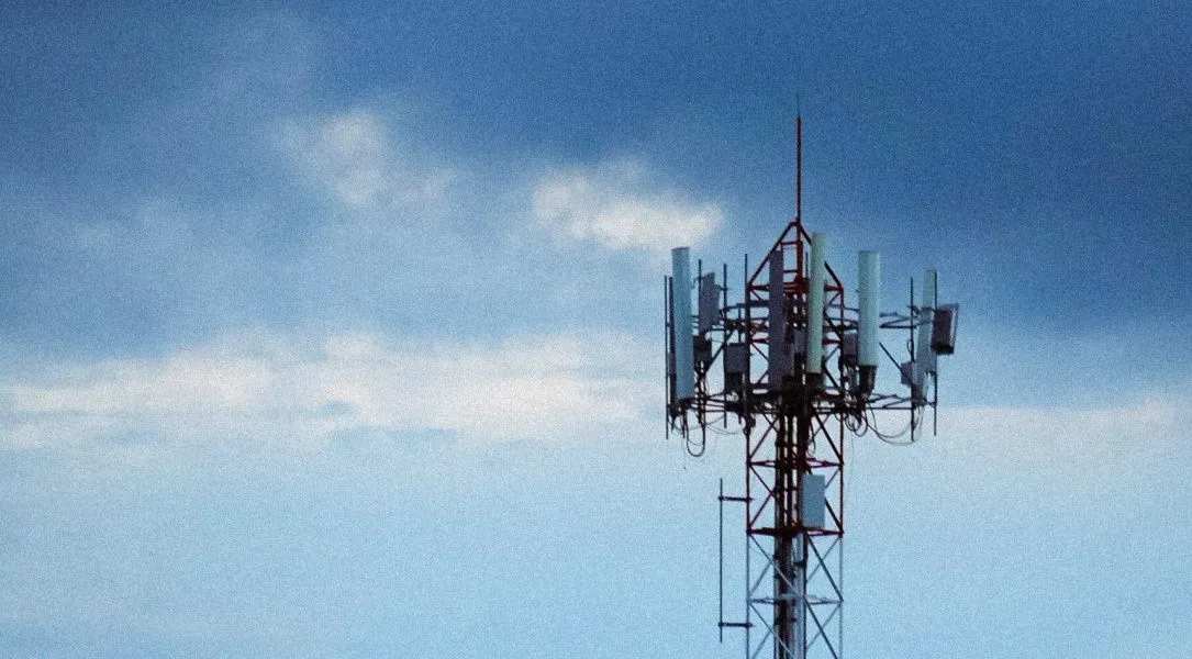 5G-telco-mobile-tower