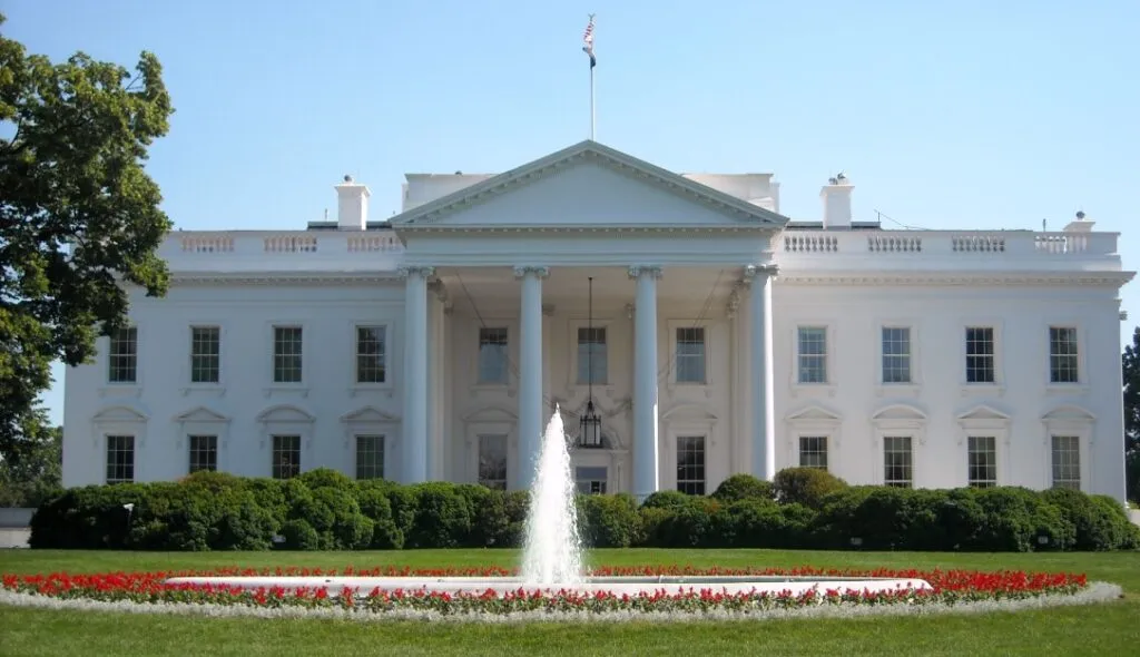 2021-10-White_House_DC-1024x590.jpg