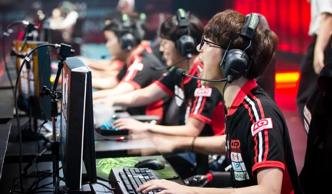 Players competing in a League of Legends tournament. Image: Bruce Liu via CC BY-SA 3.0