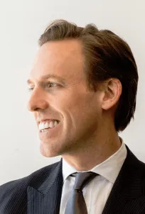 Geoff-Brown-headshot.png