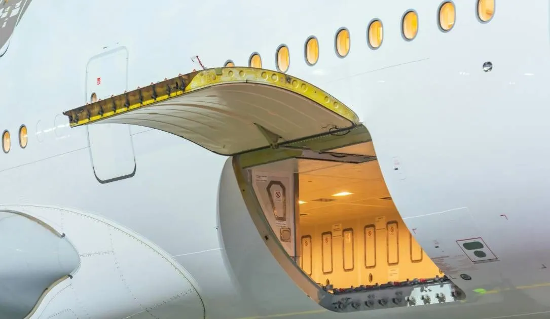 カンタス航空、サイバー犯罪者が盗んだ顧客データを公開したと確認 from threcord.media(cybercrime) カンタス航空、サイバー犯罪者が盗んだ顧客データを公開したと確認 from threcord.media(cybercrime)