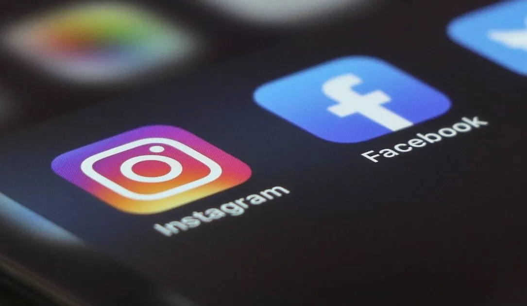 Unprecedented federal suit, joined by states, accuses Meta platforms of harming children - threcord.media(tech)