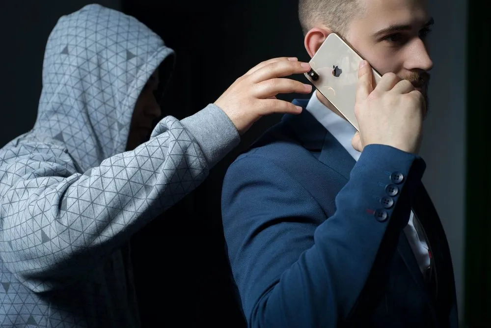 iphone hacker