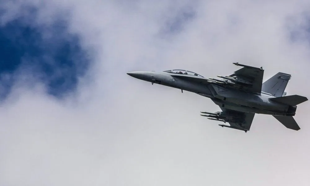 military-air-force-jet-airplane