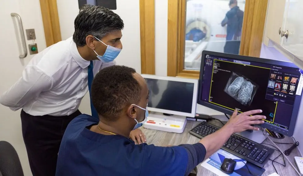 Prime Minister Rishi Sunak visits Sutton Lung Truck.