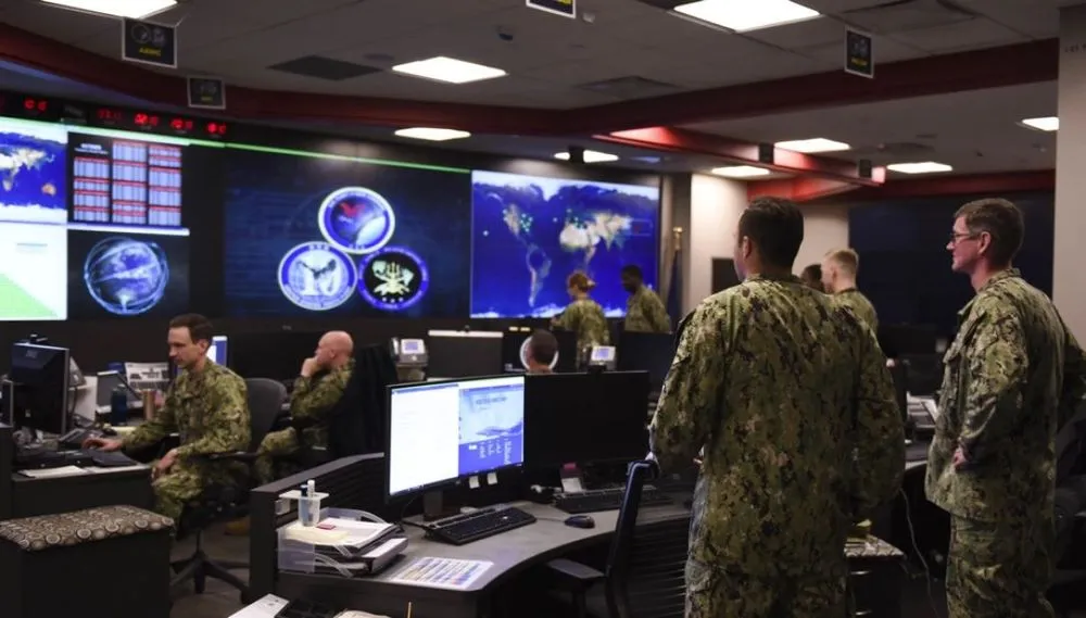 Sailors at the Fleet Operations Center in Fort Meade, MD. Image: U.S. Navy / Samuel Souvannason