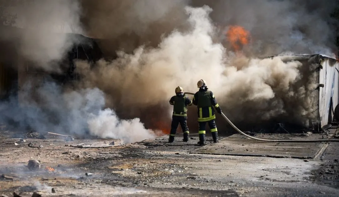 ロシアによる重要インフラへの空爆を受け、インターネット障害がウクライナ全土に広がる from threcord.media(tech) ロシアによる重要インフラへの空爆を受け、インターネット障害がウクライナ全土に広がる from threcord.media(tech)