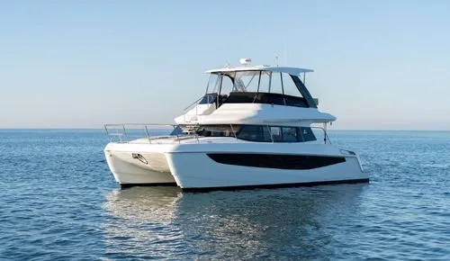 MarineMax