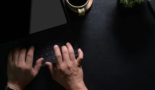 Keyboard hands