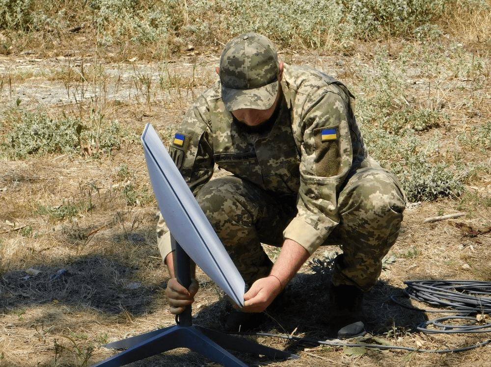 Support Forces of Ukraine soldier installing a Starlink terminal / Image: Ukrainian MoD / CC BY 4.0