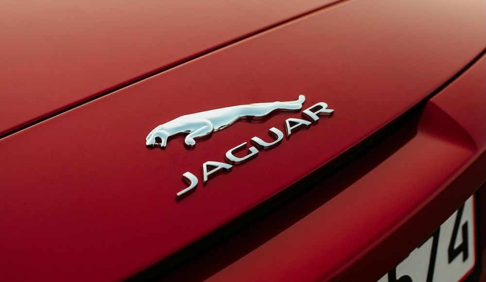Jaguar logo